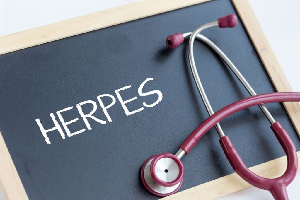 bild  seigt a Herpes schield and stethoscope